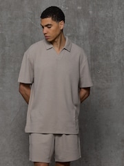 Kem Collection Textured Regular Fit Shorts - תמונה 1 מתוך 3