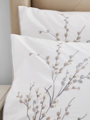Laura Ashley Set of 2 Pussy Willow Sprig Embroidered 100% Cotton Pillowcases - Изображение 2 из 3