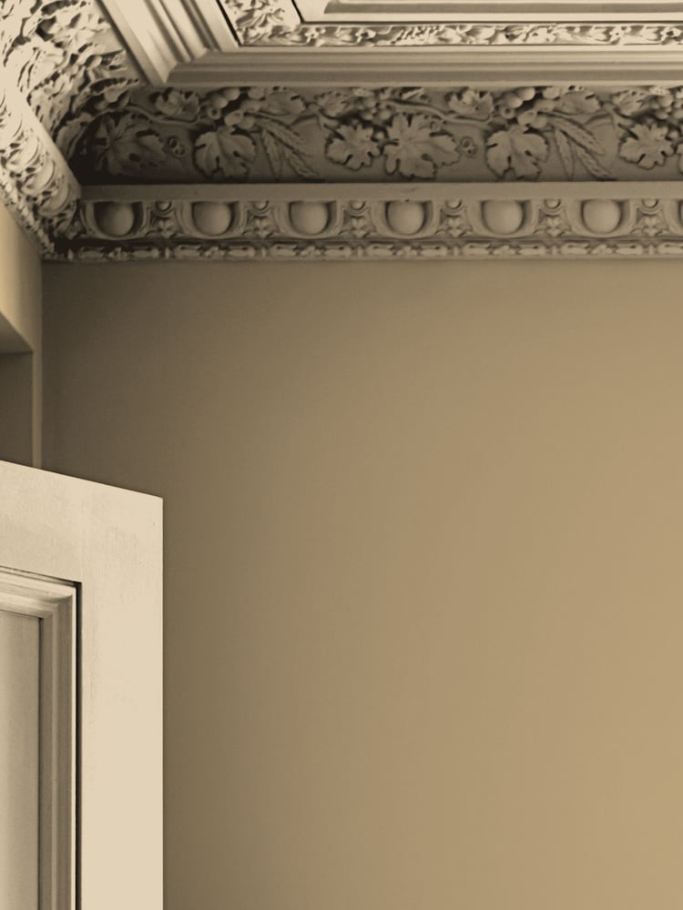 Laura Ashley Gold Matt Emulsion 5LT Paint - Image 2 of 4