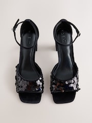 أسود - Forever Comfort® Sequin Block Sandals - صورة 1 من 5