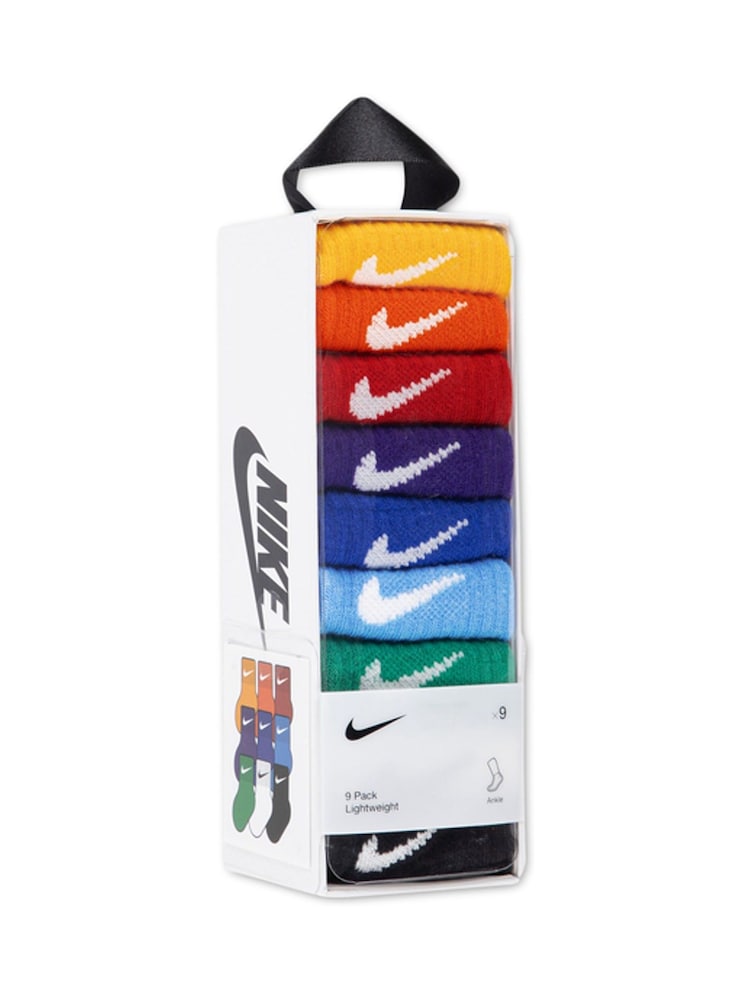 Pack de 9 pares de calcetines tobilleros para bebé de Nike en caja de regalo - Imagen 3 de 3 Pack de 9 pares de calcetines tobilleros para bebé de Nike en caja de regalo - Imagen 3 de 3