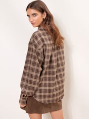 Lipsy Brown Check Oversized Pocket Detail Shirt - Image 4 of 4