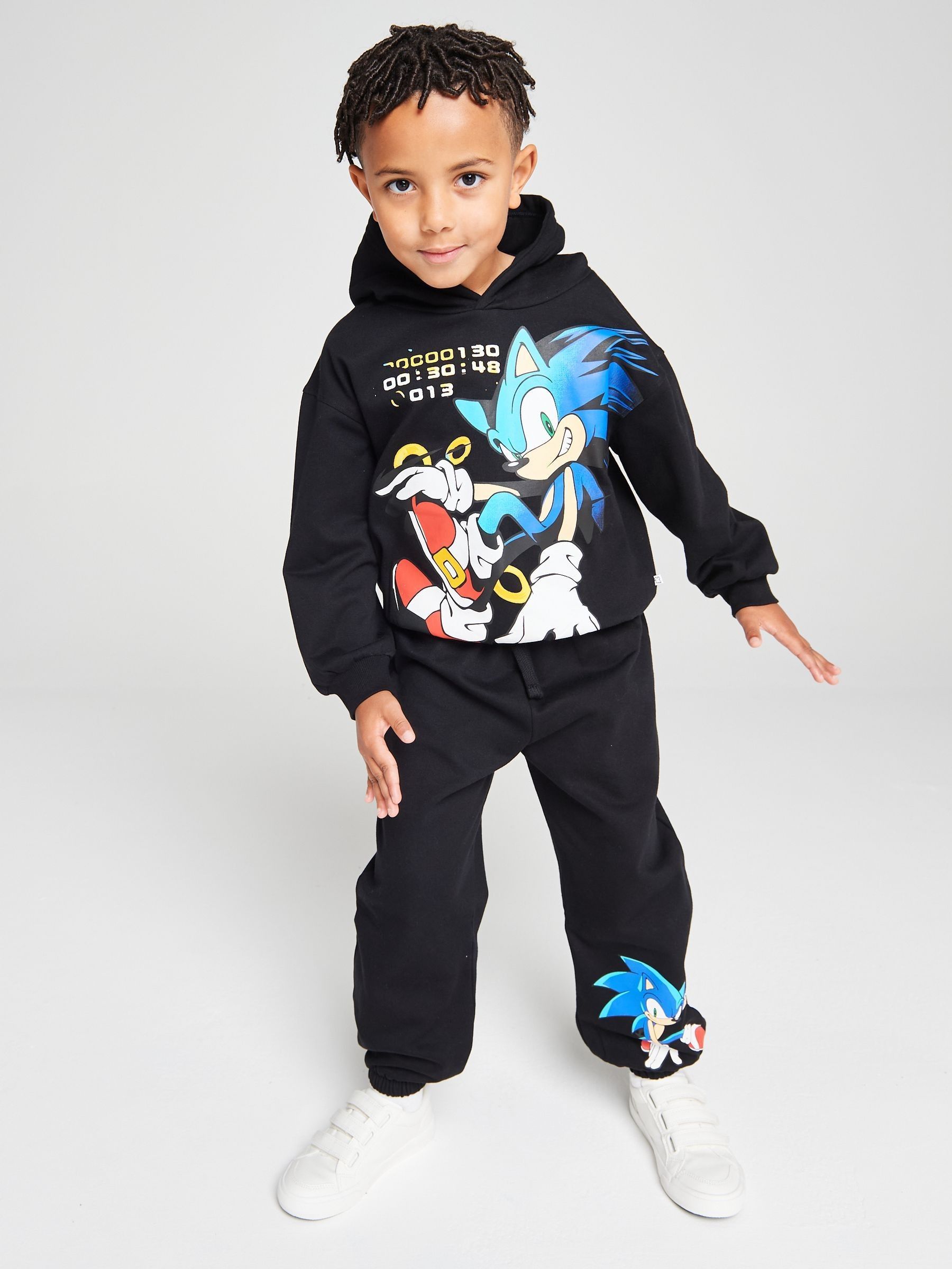 Brand Threads Men's Black Sonic The Hedgehog Sweat Top & Jogger Set