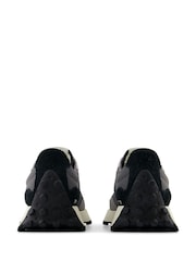 New Balance Light Black Womens 327 Trainers - Image 3 of 10