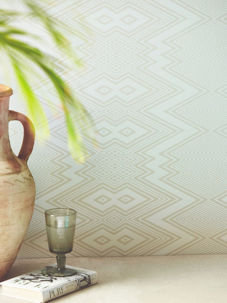 Harlequin White Ankara 10.05M Wallpaper - Image 2 of 3