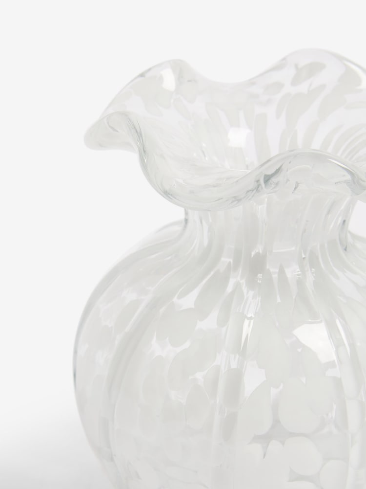 Nina Campbell Clear Confetti Glass Vase - Image 3 of 3