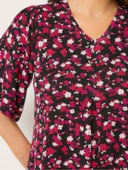 Yours Curve Black/Red Pleated Front Swing Top - Image 4 of 5