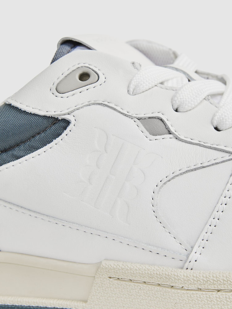 Zapatillas de deporte de cordones con diseño colourblock de cuero Astor de Reiss - Imagen 6 de 6
