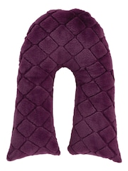 Catherine Lansfield Cosy and Soft Diamond Fleece V-Shaped Cushion - Image 3 of 3