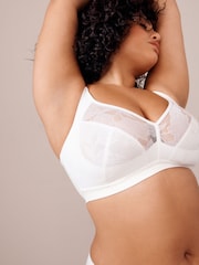 White F-K Ultimate Support Hidden Interlock Lace Non Wire Bra - Image 4 of 6