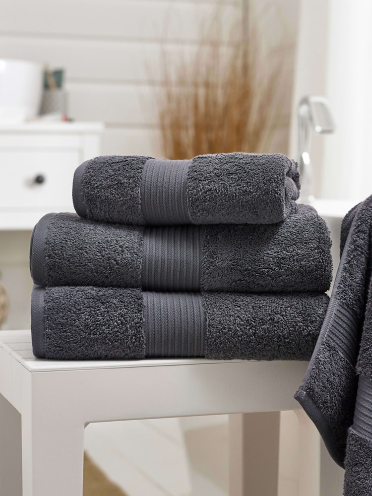 Deyongs Carbon Bliss Supersoft 100% Cotton Towel - Image 1 of 2 Deyongs Carbon Bliss Supersoft 100% Cotton Towel - Image 1 of 2