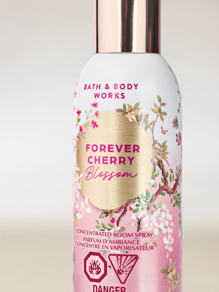 Bath & Body Works Forever Cherry Blossom Concentrated Room Spray - Image 2 of 3 Bath & Body Works Forever Cherry Blossom Concentrated Room Spray - Image 2 of 3