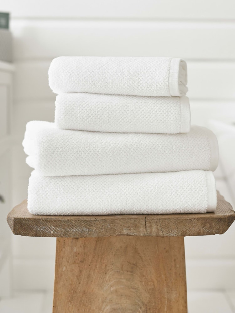 Deyongs White Romeo 100% Cotton Quick-Dry Towel - Image 1 of 2 Deyongs White Romeo 100% Cotton Quick-Dry Towel - Image 1 of 2