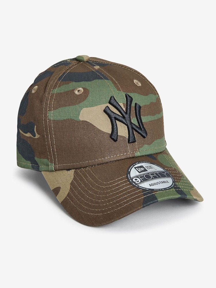 New Era New York Yankees Essential 9FORTY Cap - Image 1 of 4