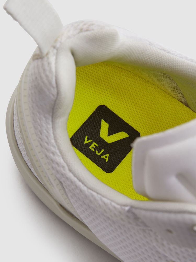 Reiss White Pierre Condor 2 Veja Mesh Running Trainers - Image 5 of 5