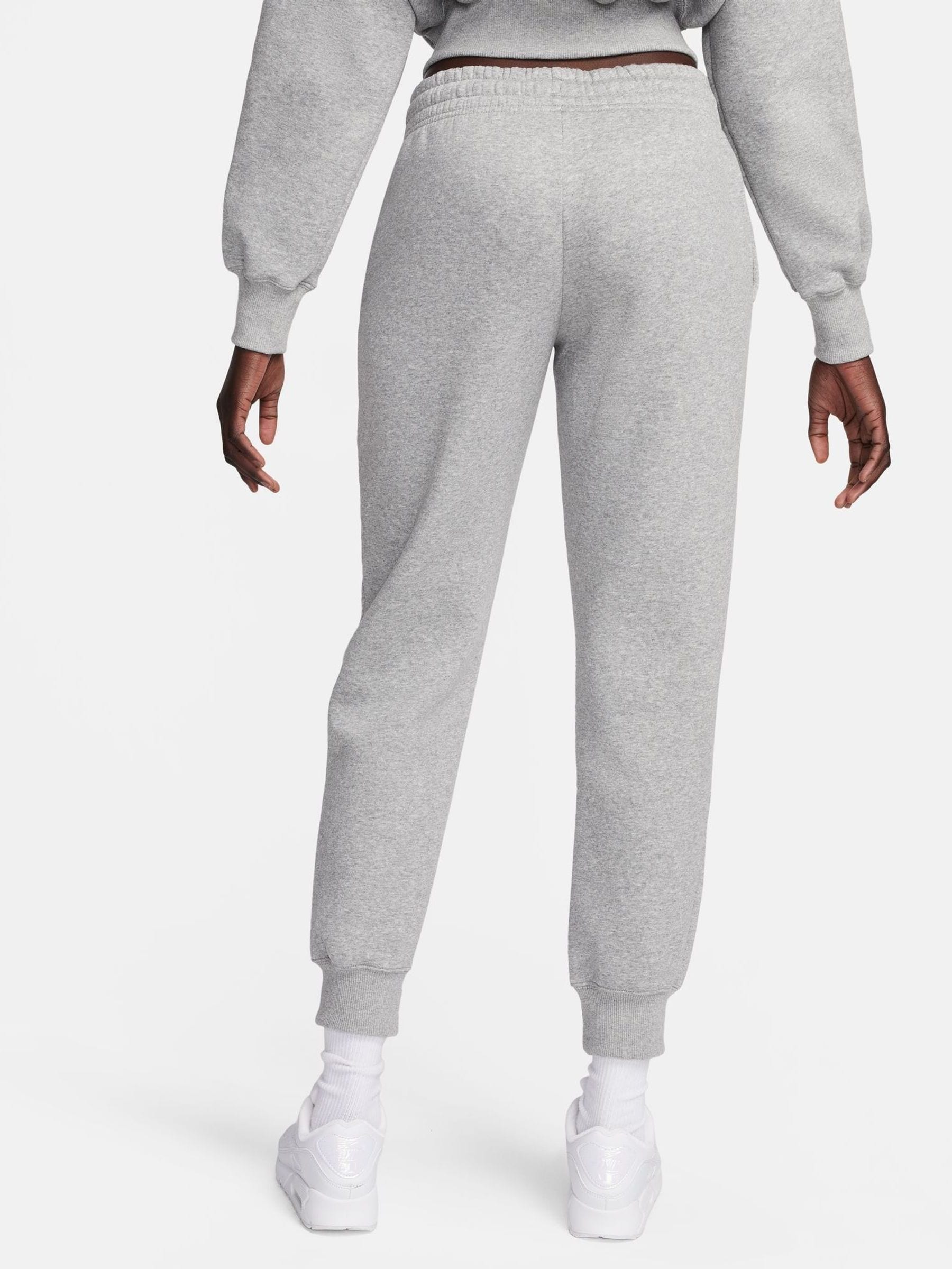 nike fleece trend joggers