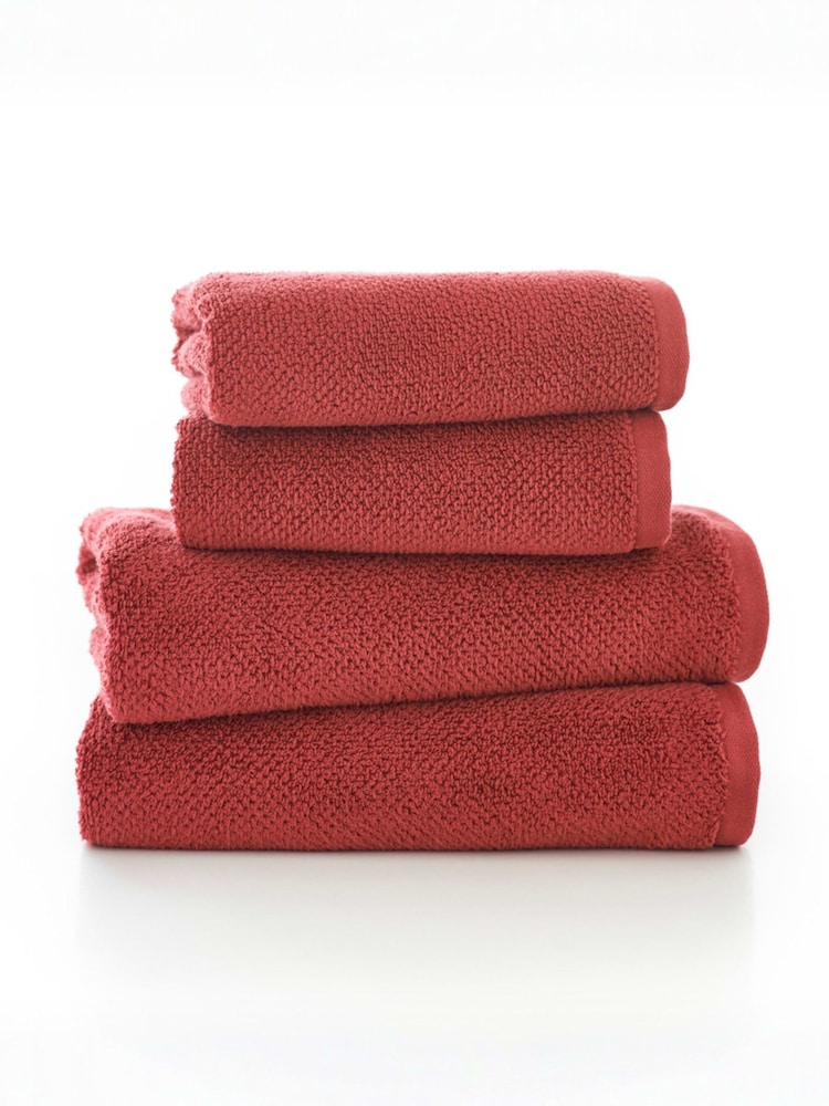 Deyongs Raspberry Romeo 100% Cotton Quick-Dry Towel - Image 2 of 2 Deyongs Raspberry Romeo 100% Cotton Quick-Dry Towel - Image 2 of 2