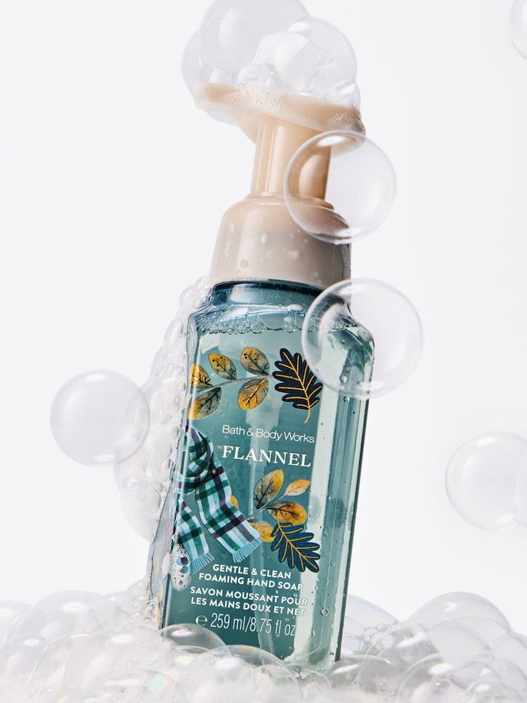 Bath & Body Works Flannel Gentle & Clean Foaming Hand Soap 259ml - Image 2 of 3 Bath & Body Works Flannel Gentle & Clean Foaming Hand Soap 259ml - Image 2 of 3