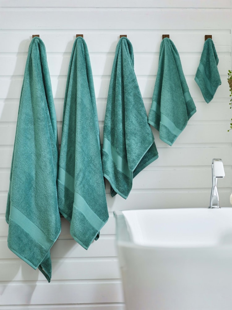 Deyongs Seafoam Egyptian Cotton Embrace Towel - Image 2 of 4 Deyongs Seafoam Egyptian Cotton Embrace Towel - Image 2 of 4