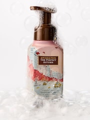 Bath & Body Works The Perfect Autumn Gentle & Clean Foaming Hand Soap 259ml - Image 2 of 4