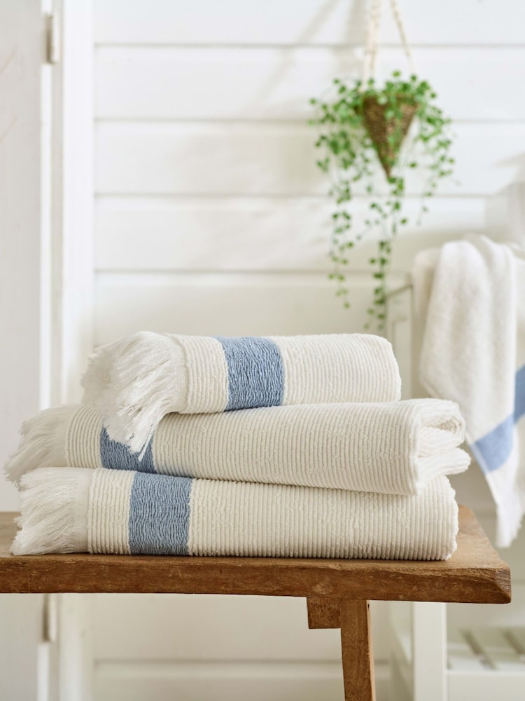 The Lyndon Company Blue Oakwood 100% Cotton Ridge Textured Towel - Image 1 of 2 The Lyndon Company Blue Oakwood 100% Cotton Ridge Textured Towel - Image 1 of 2