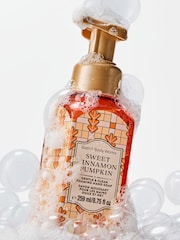 Bath & Body Works Sweet Cinnamon Pumpkin Gentle & Clean Foaming Hand Soap 259ml - Image 2 of 4