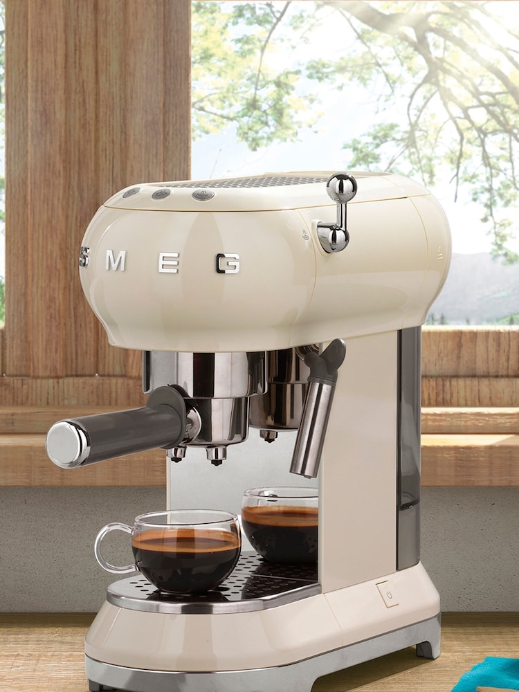 Smeg Cream Cream Espresso Coffee Machine - Image 2 of 4