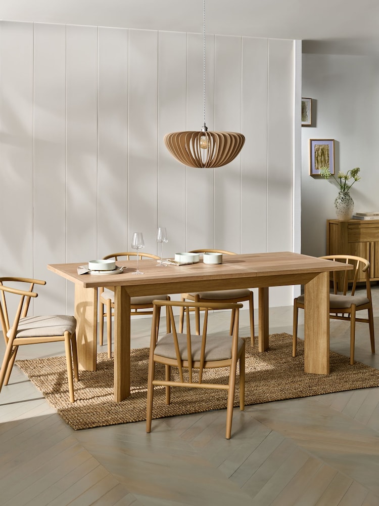 Light Natural Oak Effect Malvern 6 to 8 Seater Extending Dining Table - Image 1 of 8