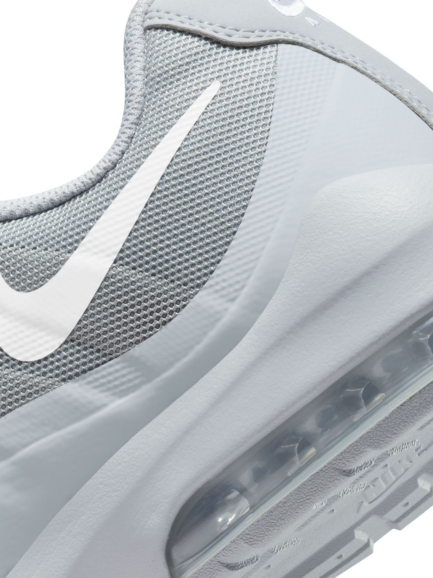 Kopen Grijs - Nike Air - Max Invigor sneakers van Next Nederland