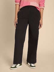 Schwarz - White Stuff Carlie Cargohose mit weitem Bein - Bild 1 von 7