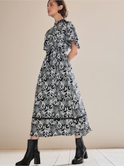 Feather Print Angel Sleeve Midi Dress - Image 4 of 7