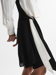 Reiss Ivory/Black Sadie Colourblock Belted Mini Dress - Image 3 of 4