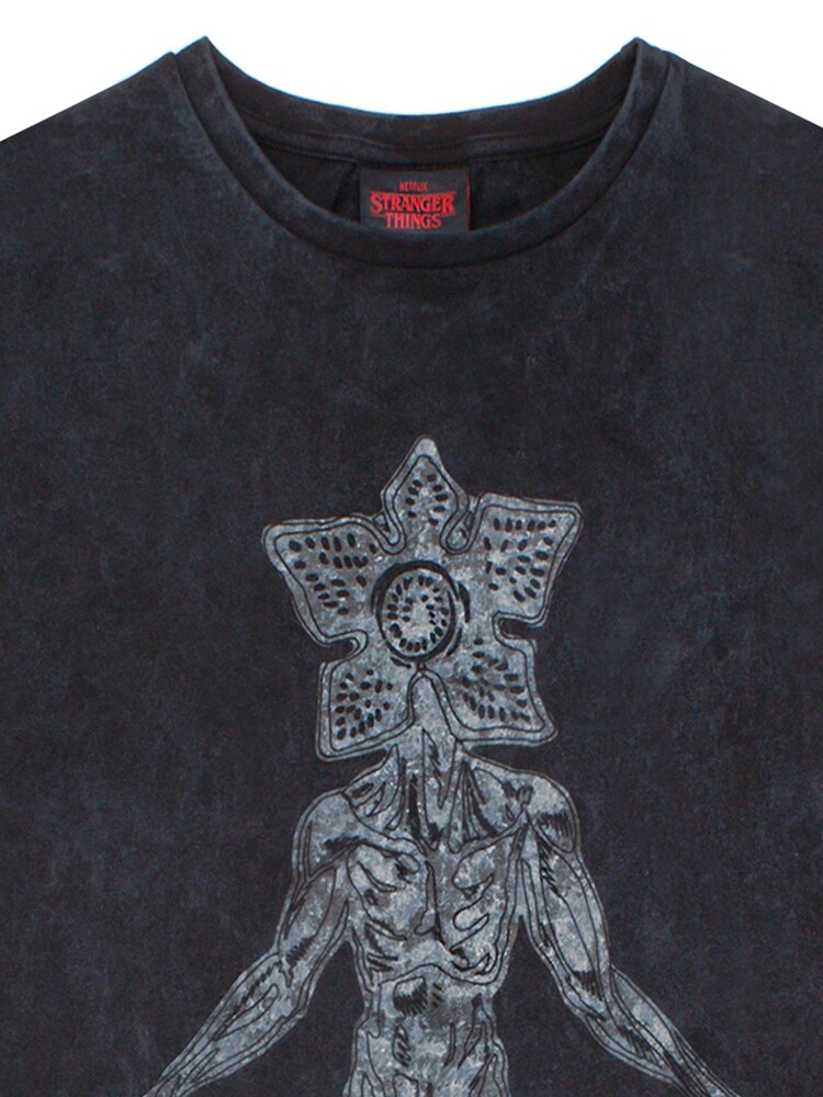 تيشِرت قطن 100% بشعار Stranger Things من Vanilla Underground - Image 6 of 6
