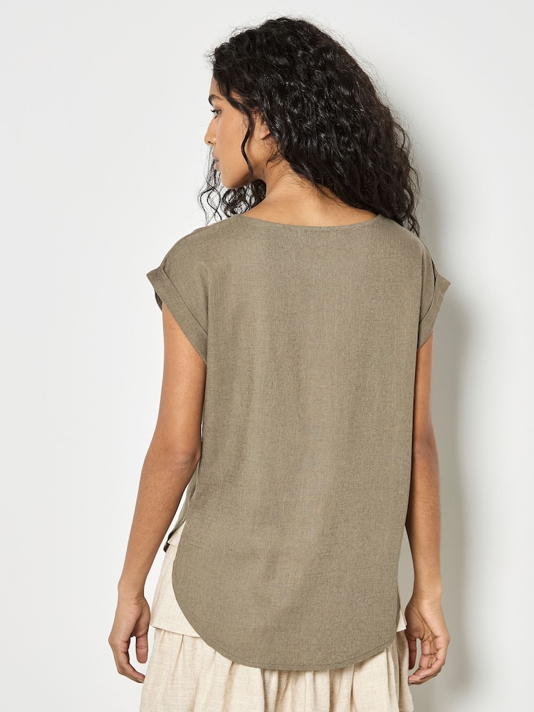 Apricot Green Crochet Pocket Linen Blend T-Shirt - Image 2 of 4