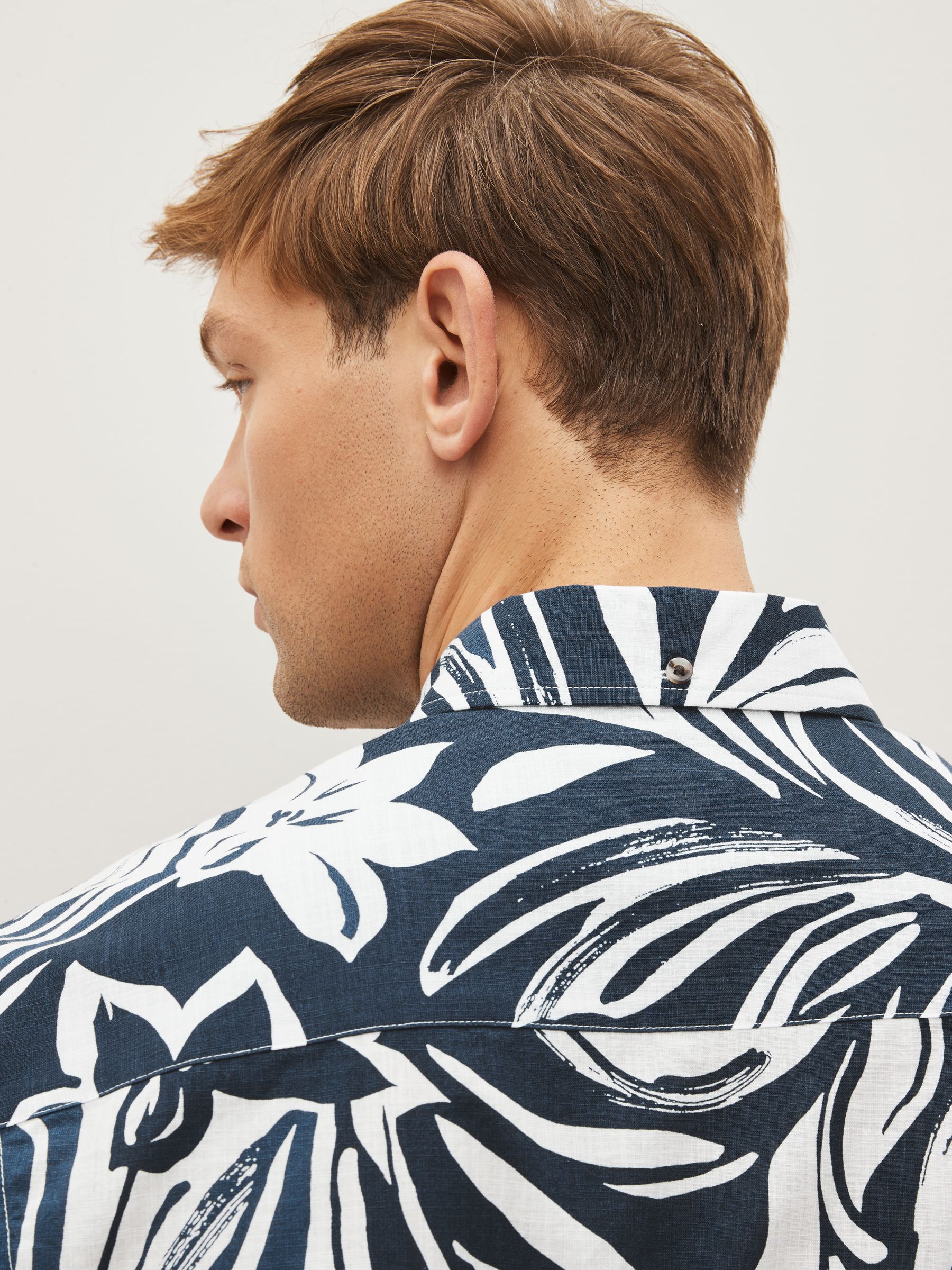 正規 Printed Navy/White Buy Floral from Shirt Oxford Sleeve Short トップス