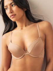 Weiß/Praline, Nude - Glättende T-Shirt-BHs, 2er-Pack, A–E - Bild 2 von 8