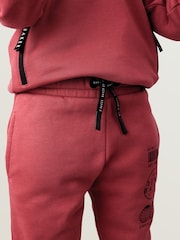 أحمر عنابي - طقم سترة وبنطلون رياضي (0-6سنوات) طباعة أحرف Baker by Ted Baker - Image 4 of 11