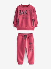 أحمر عنابي - طقم سترة وبنطلون رياضي (0-6سنوات) طباعة أحرف Baker by Ted Baker - Image 6 of 11