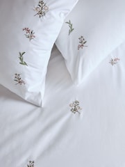 Historic Royal Palaces Rose Pink Victoria Sprigs Embroidery 200 Thread Count Duvet Cover and Pillowcase Set - Image 4 of 7