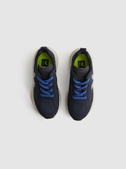 Veja Mesh Trainers - Image 3 of 5