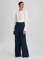 Reiss Cream Ariana Crew Neck Cropped Top - Image 3 of 5