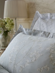 Historic Royal Palaces Porcelain Blue Tijou 250 Thread Count Duvet Cover and Pillowcase Set - Image 2 of 8