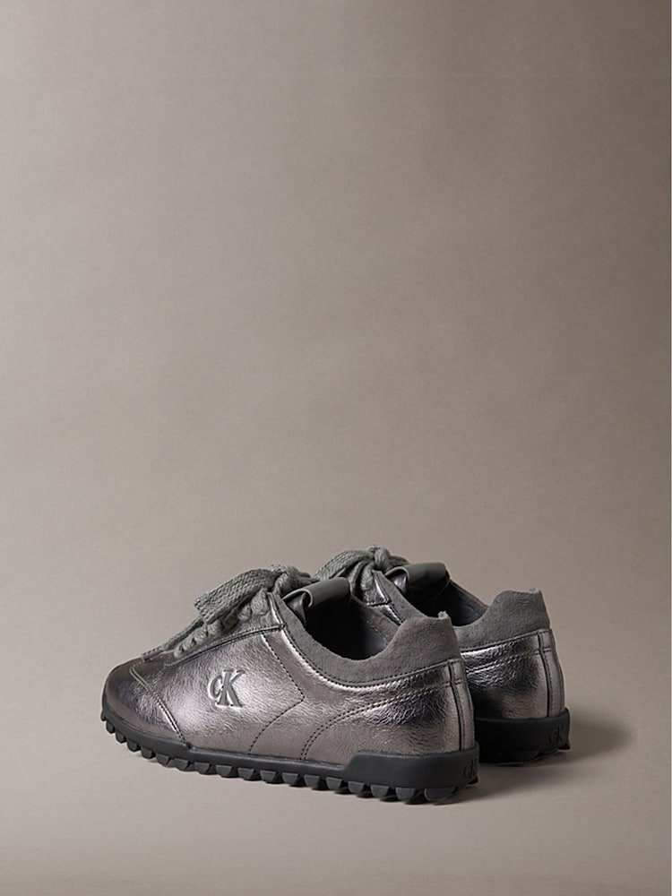 Calvin Klein High-Shine Low-Profile Laufschuhe - Bild 6 von 6 Calvin Klein High-Shine Low-Profile Laufschuhe - Bild 6 von 6
