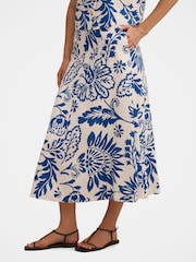 Forever New Blue Darcy Printed Seamed Midi Skirt Contains Linen - Image 4 of 5