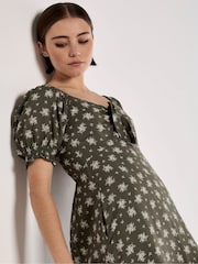 Apricot Green Silhouette Floral Milkmaid Maxi Dress - Image 4 of 4