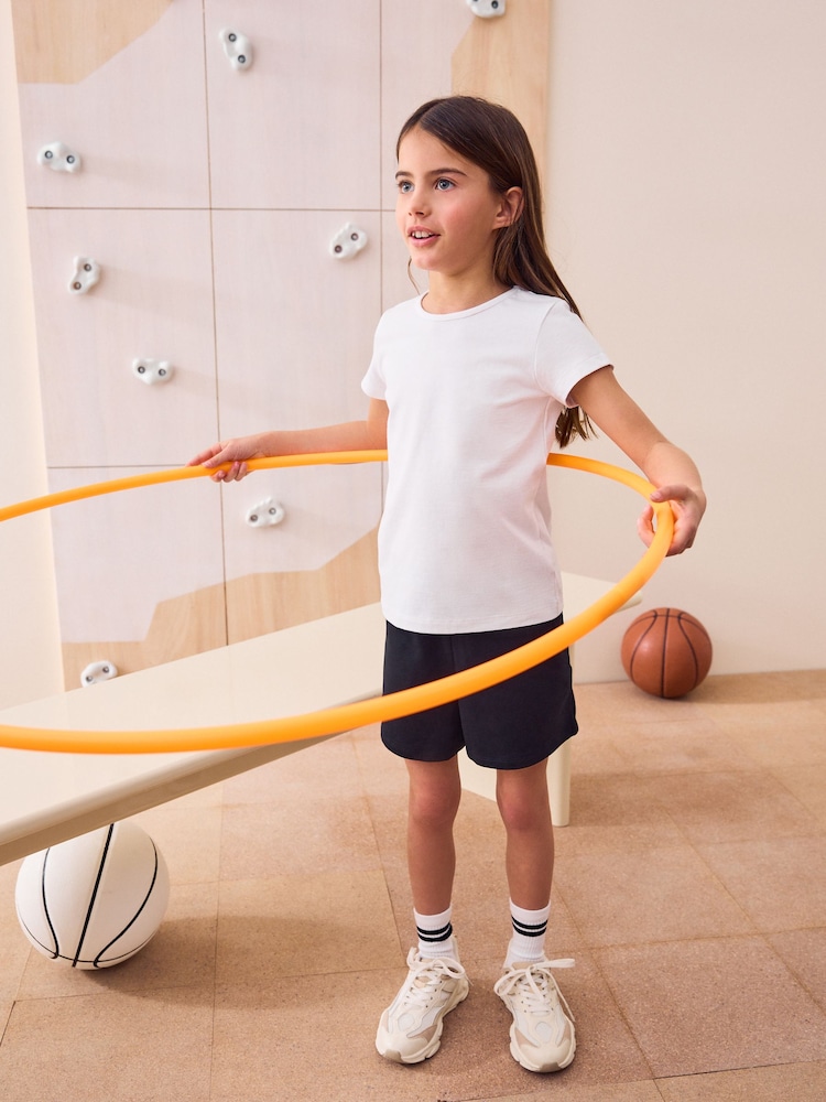 Weiß - 100% Baumwolle, Sportschul-T-Shirts, 2 Paket (3-16Jahre) - Bild 2 von 4 Weiß - 100% Baumwolle, Sportschul-T-Shirts, 2 Paket (3-16Jahre) - Bild 2 von 4