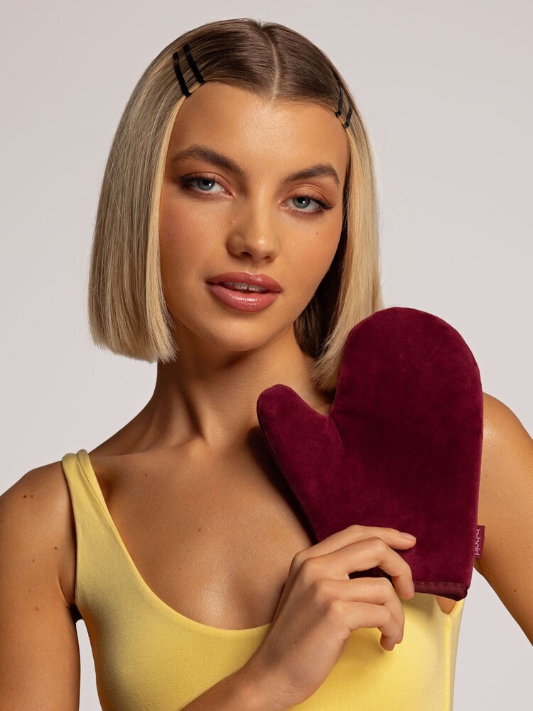 bBold Tanning Applicator Glove - Image 2 of 2 bBold Tanning Applicator Glove - Image 2 of 2