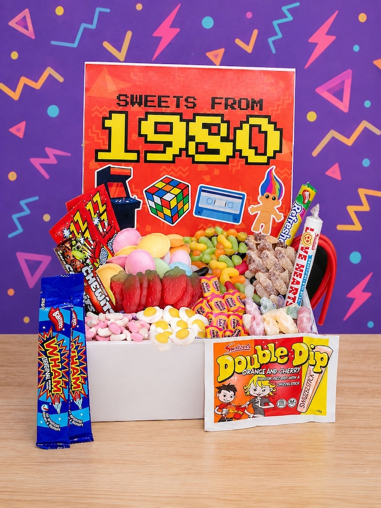 Funky Hampers Retro Sweets Of The 1980s - Image 2 of 2 Funky Hampers Retro Sweets Of The 1980s - Image 2 of 2