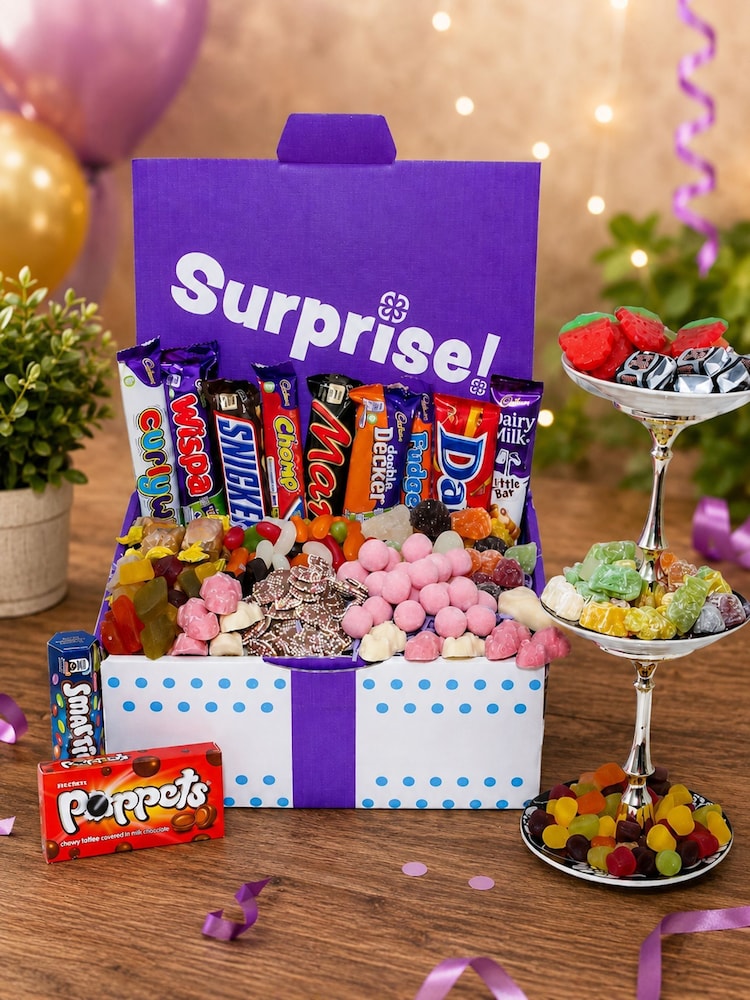 Funky Hampers Sweet & Chocolate Tuck Box - Image 3 of 3 Funky Hampers Sweet & Chocolate Tuck Box - Image 3 of 3