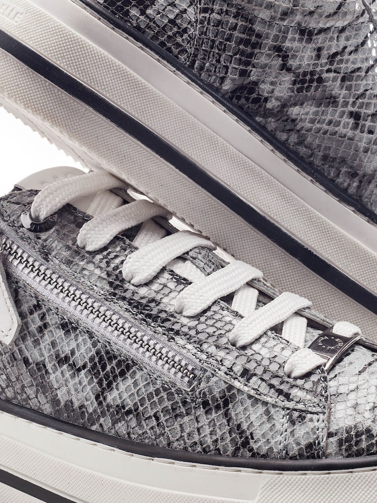 Moda in Pelle Grey Flissie Leather Zip And Lace Slab Sole Trainers - Image 4 of 4